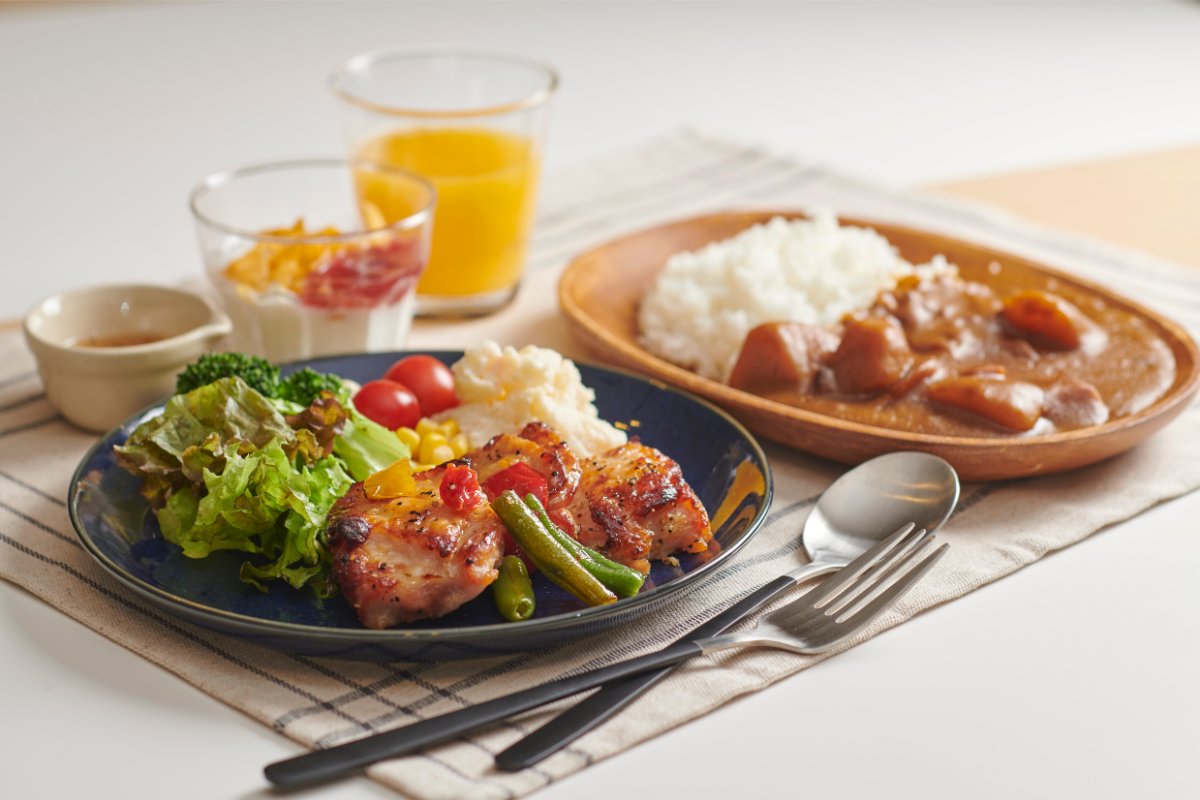 チキン＆カレー盛り付け例写真